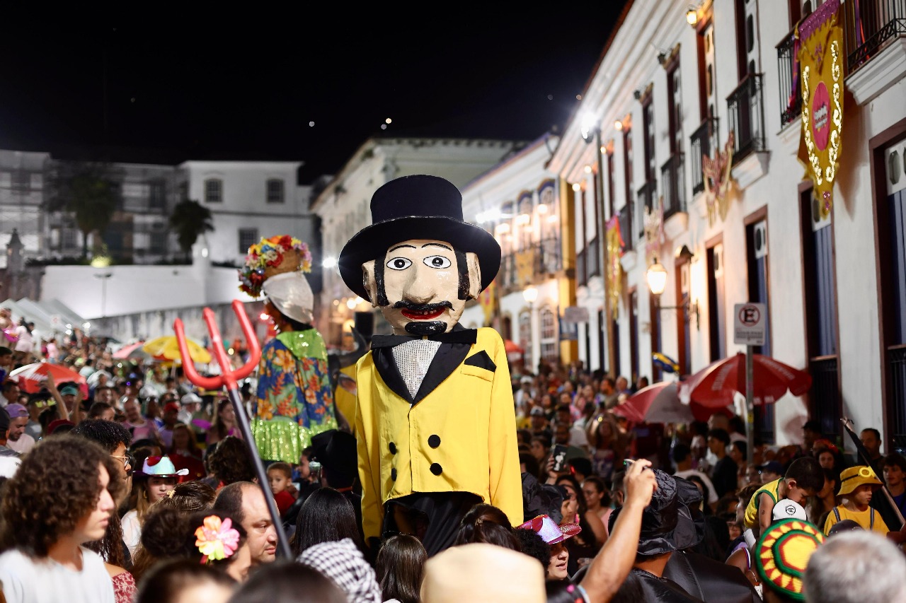 Desfile Zé Pereira dos Lacaios em Ouro Preto, Minas Gerais